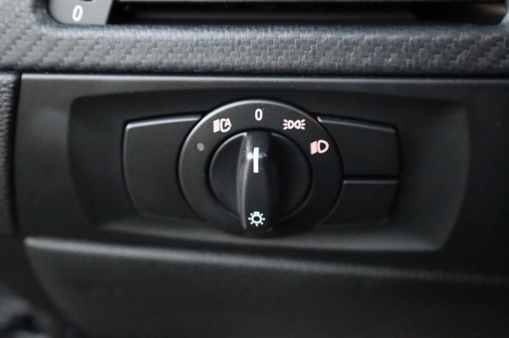 Used 2008 BMW M3 Convertible w/ Technology Pkg image 29