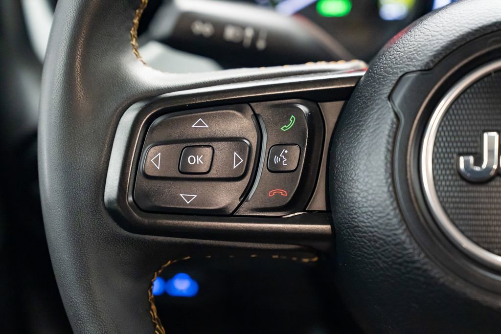Used 2024 Jeep Wrangler Unlimited image 16