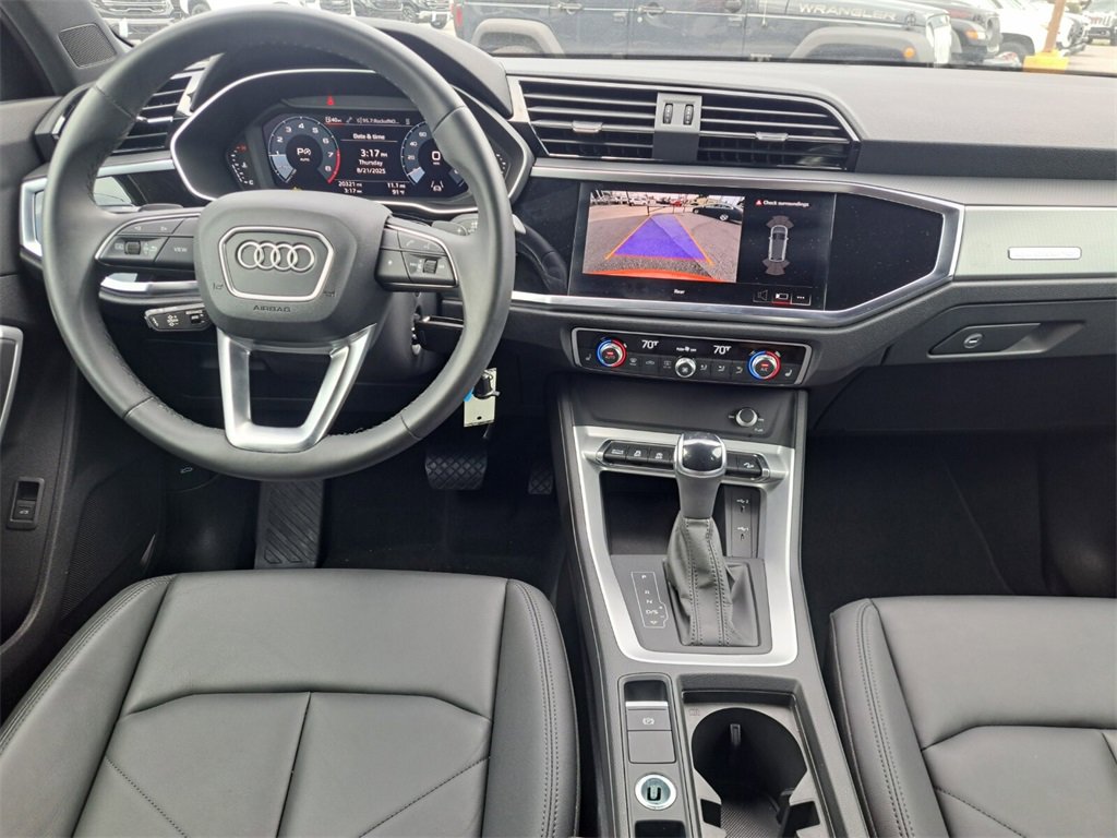 Used 2025 Audi Q3 2.0T Premium image 20