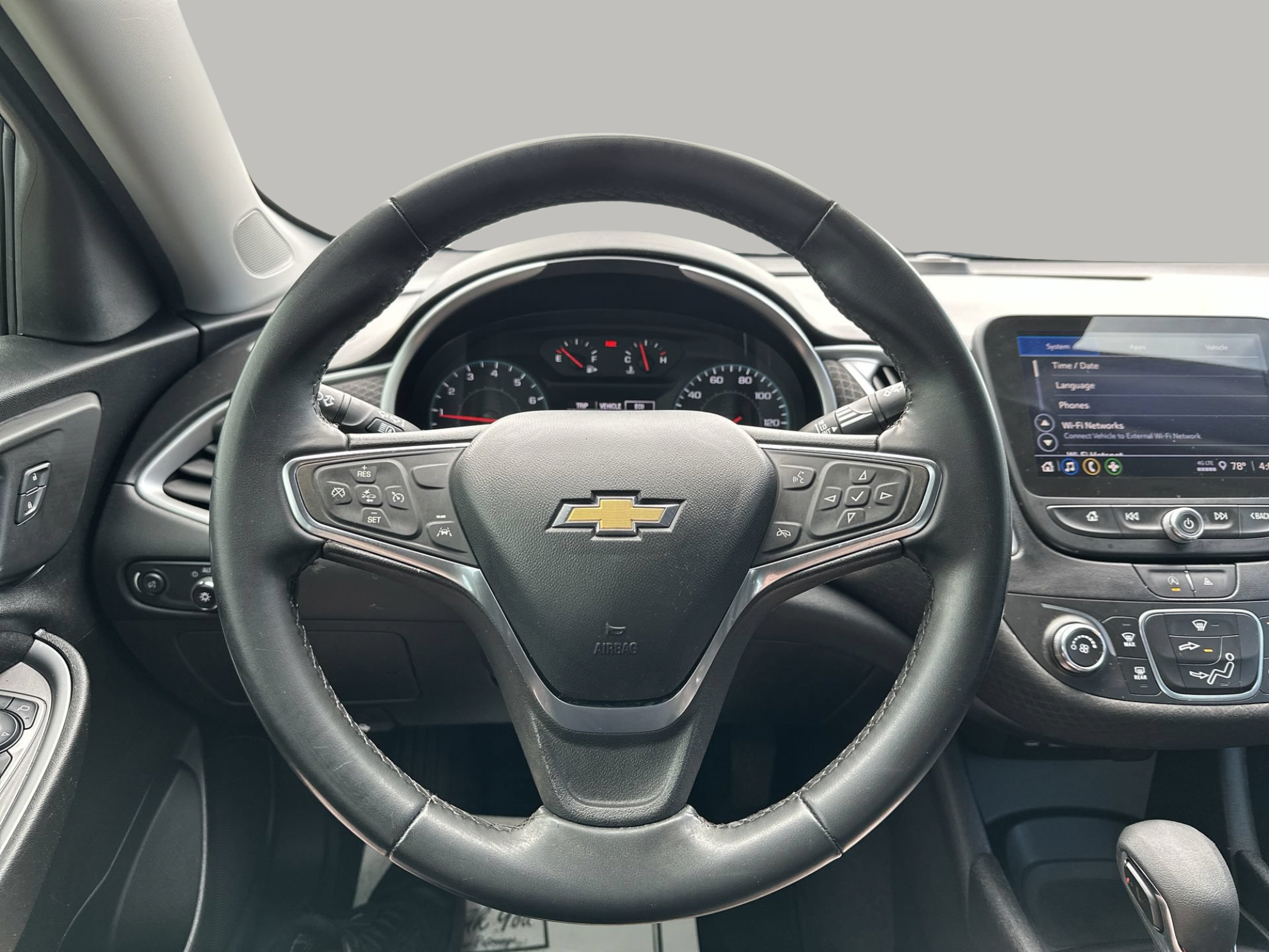 Used 2024 Chevrolet Malibu RS FWD image 11