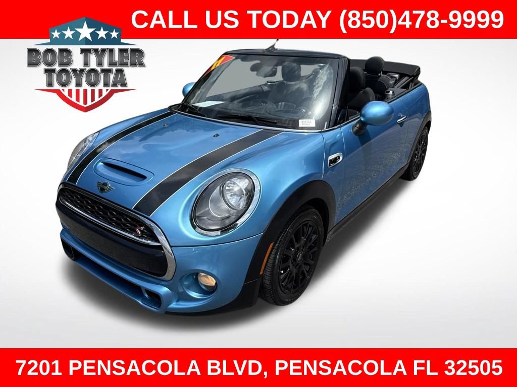 Used 2017 MINI Cooper S FWD image 1