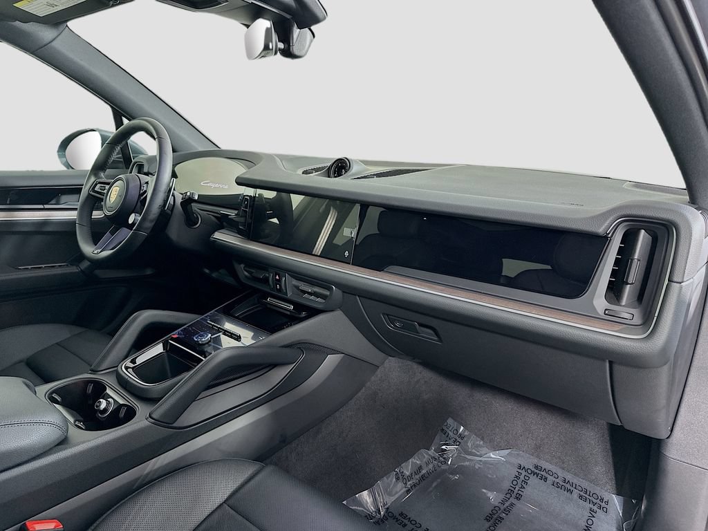 New 2026 Porsche Cayenne AWD/4WD image 32