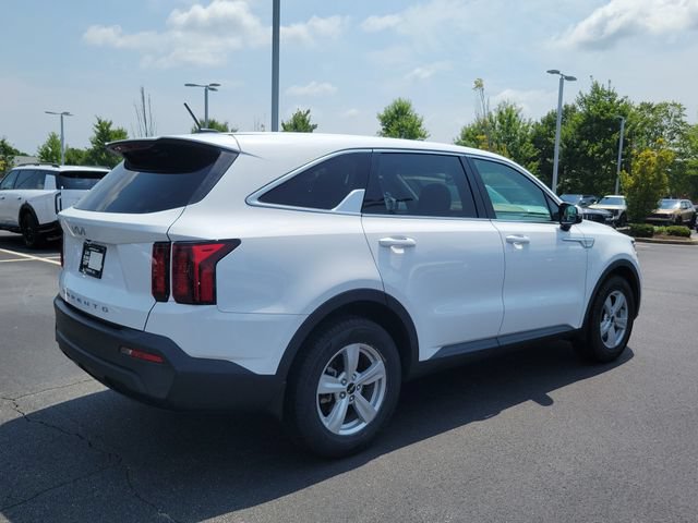 Used 2022 Kia Sorento LX FWD image 4
