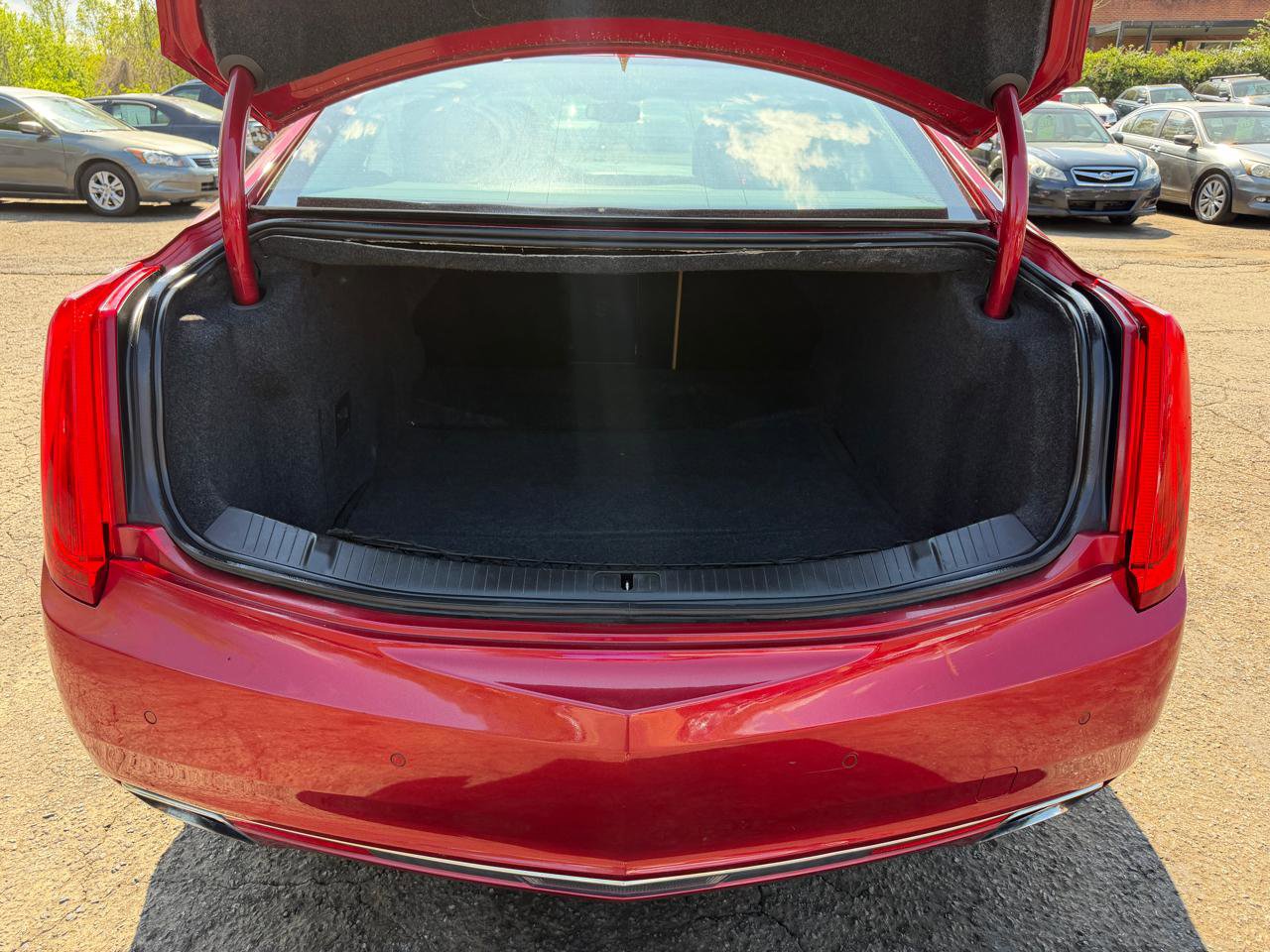 Used 2013 Cadillac XTS Luxury image 25