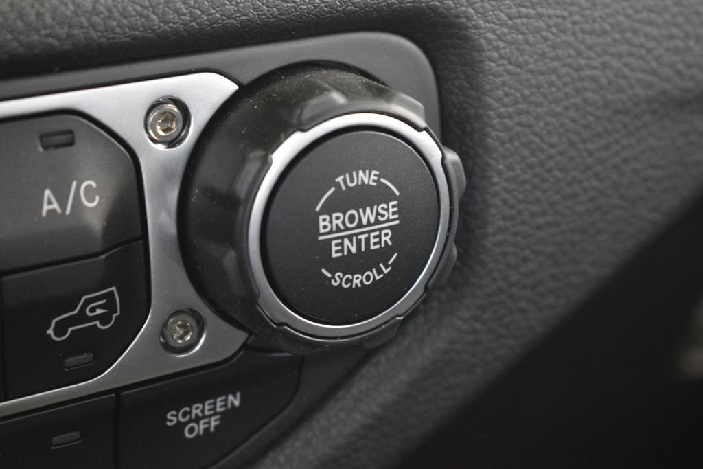 New 2025 Jeep Gladiator Sport image 36