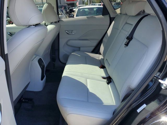 Used 2025 Hyundai Kona Limited image 8