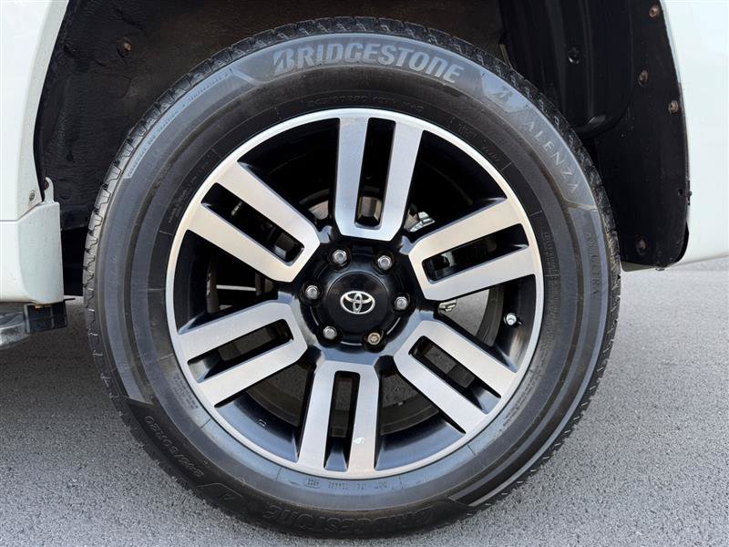 Used 2011 Toyota 4Runner SR5 AWD/4WD image 50