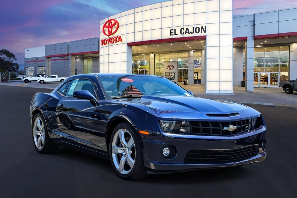 Used 2012 Chevrolet Camaro SS RWD image 1