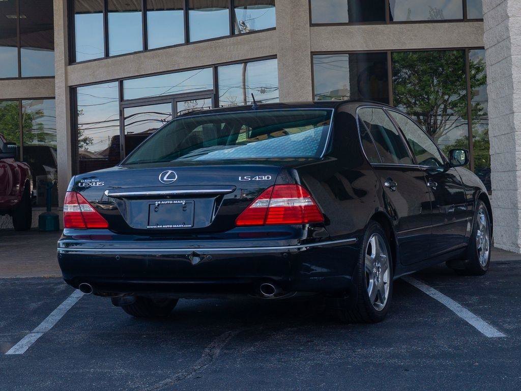 Used 2006 Lexus LS 430 w/ Modern Luxury Pkg RWD image 3