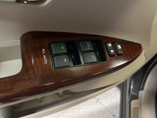 Used 2012 Toyota Venza XLE image 46