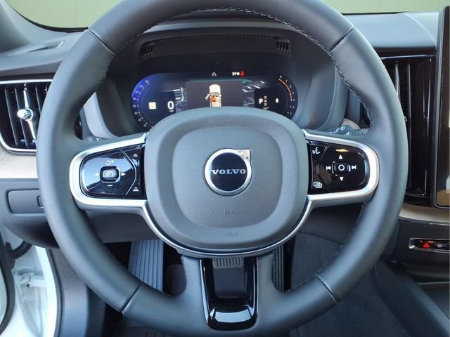 New 2026 Volvo XC60 B5 Plus w/ Protection Package Premier AWD/4WD image 17