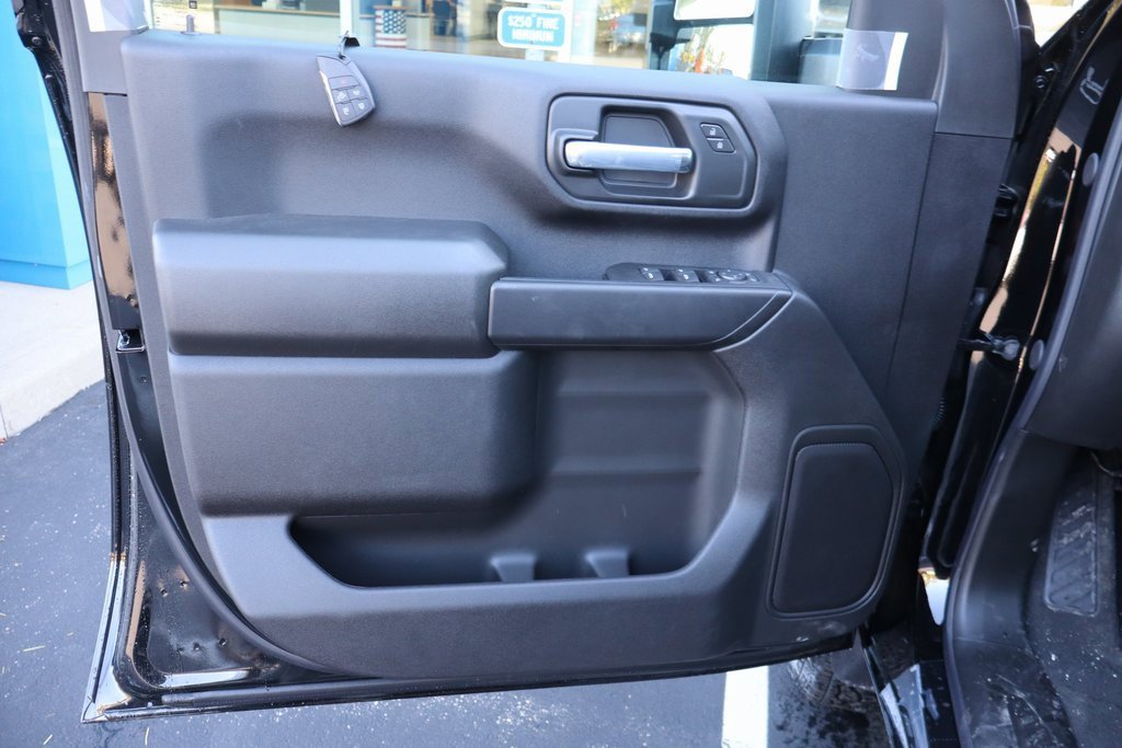 New 2025 Chevrolet Silverado 2500 Custom w/ Custom Value Package image 3