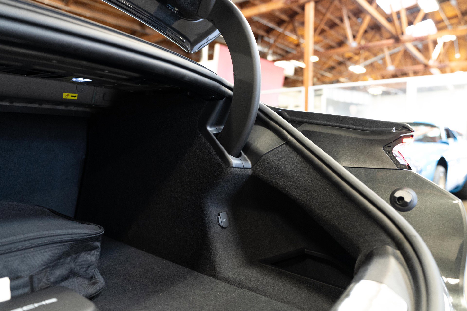Used 2025 Porsche Taycan RWD image 94