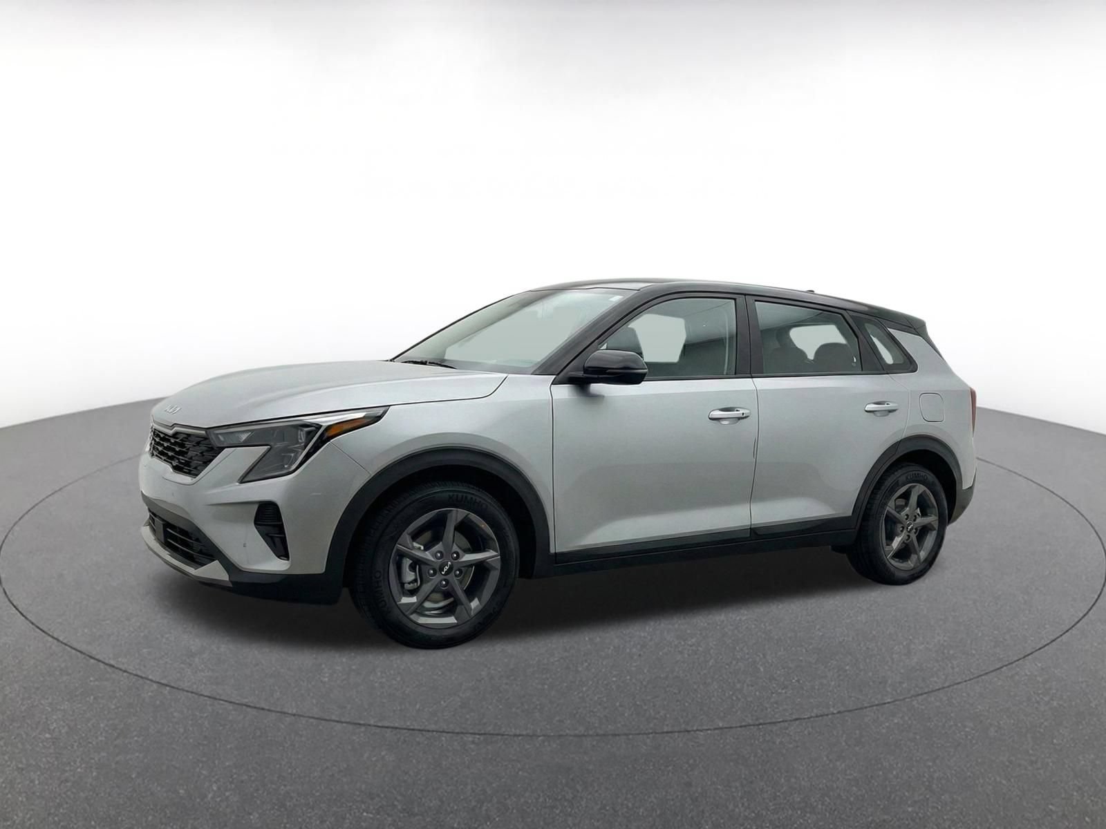 Used 2025 Kia K4 FWD image 3