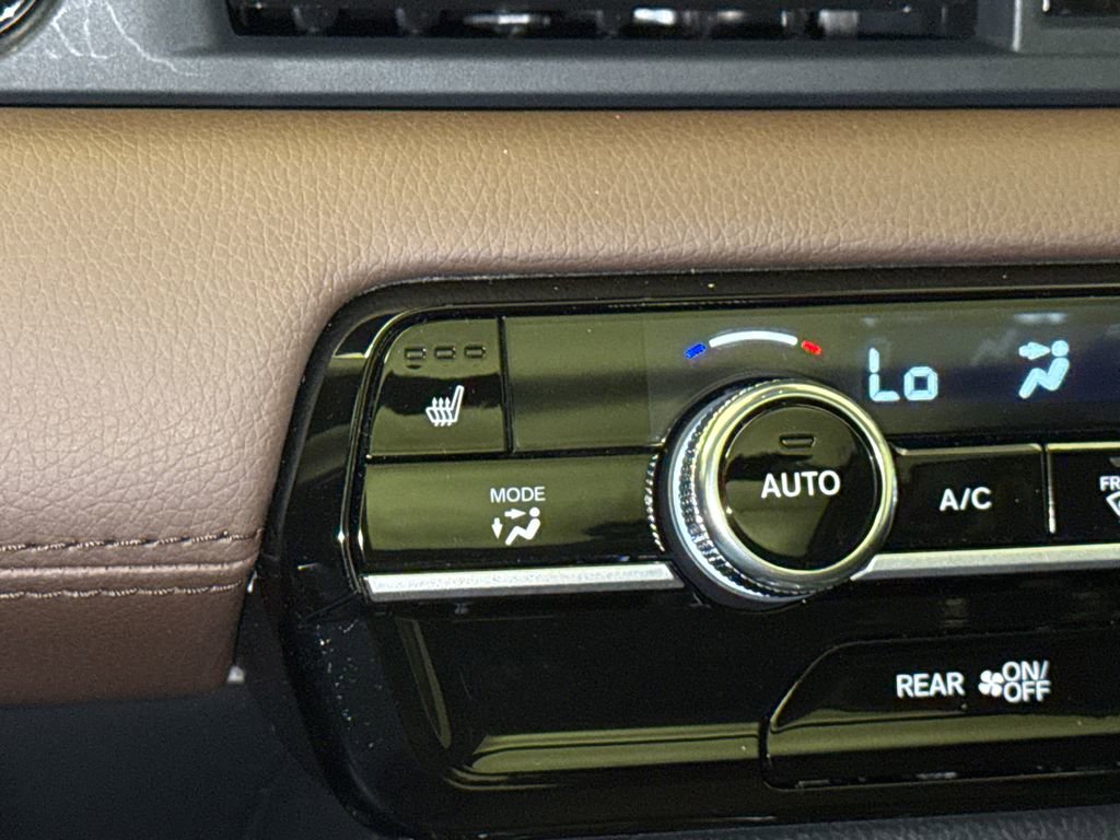 New 2026 Honda Pilot Touring image 28