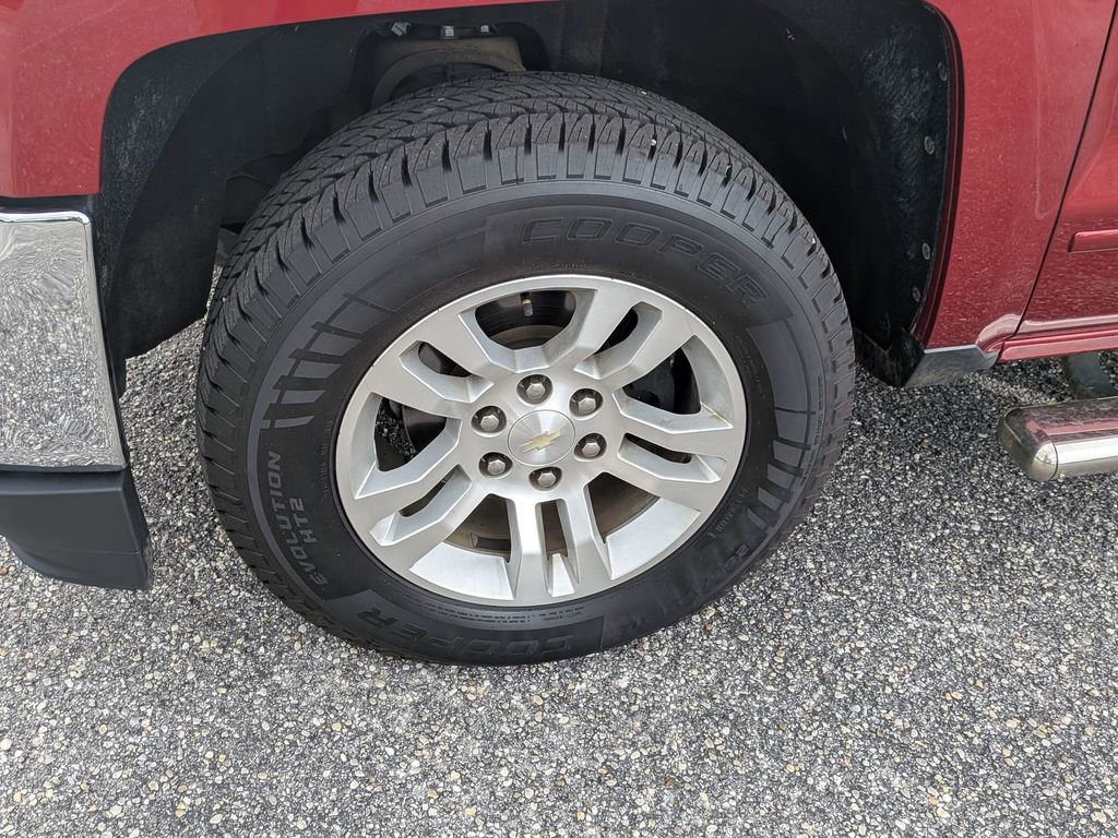 Used 2018 Chevrolet Silverado 1500 LT w/ All Star Edition image 12