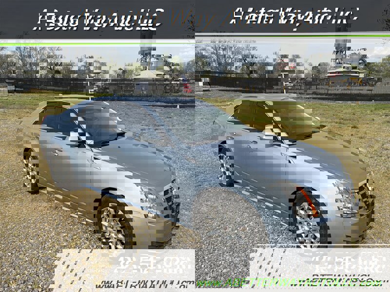 Used 2013 Cadillac CTS Luxury image 2