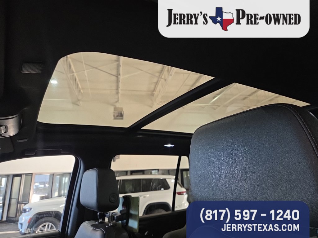 Used 2024 Chevrolet Tahoe Z71 w/ Off-Road Capability Package AWD/4WD image 8