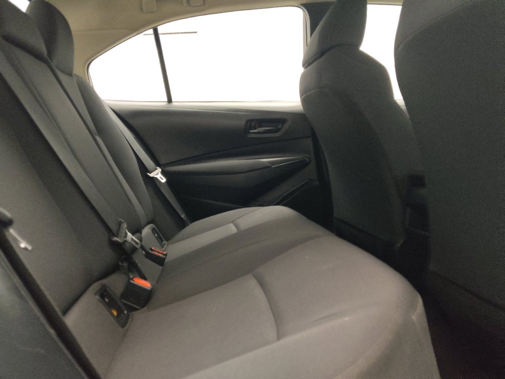 Used 2022 Toyota Corolla LE FWD image 19