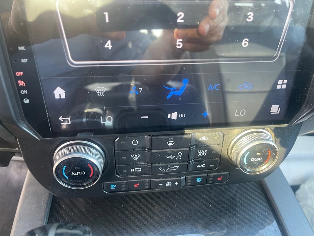 Used 2020 Ford F150 Raptor w/ Equipment Group 802A Luxury AWD/4WD image 21