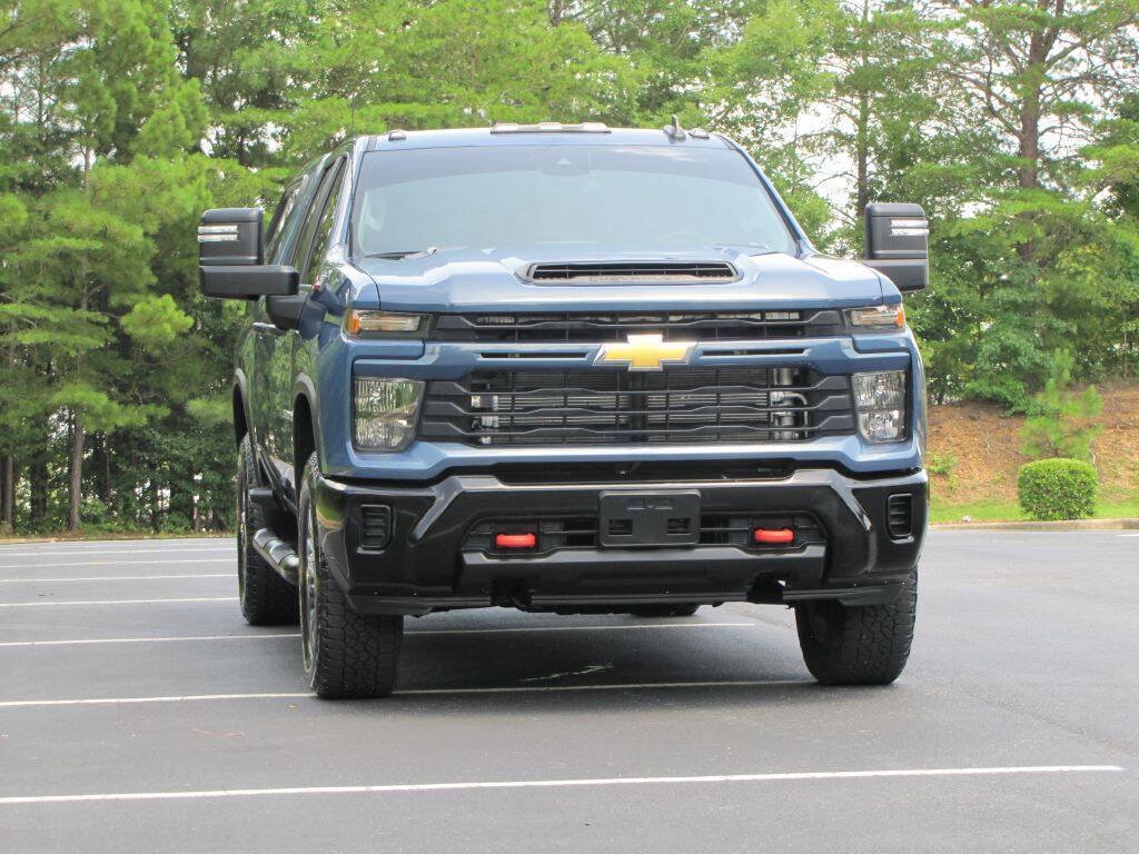 Used 2024 Chevrolet Silverado 2500 Custom w/ Custom Value Package AWD/4WD image 9