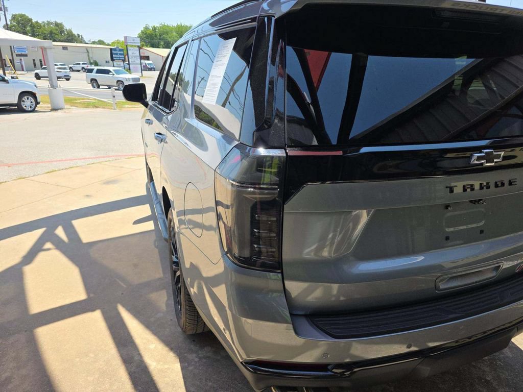 Used 2025 Chevrolet Tahoe RST w/ RST Capability Package AWD/4WD image 3