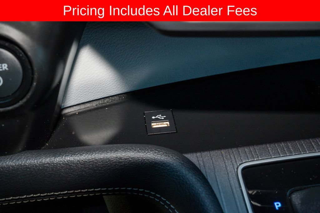 Used 2025 Toyota Sienna XLE FWD image 17