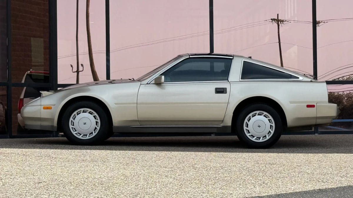 Used 1988 Nissan 300ZX GS RWD image 5