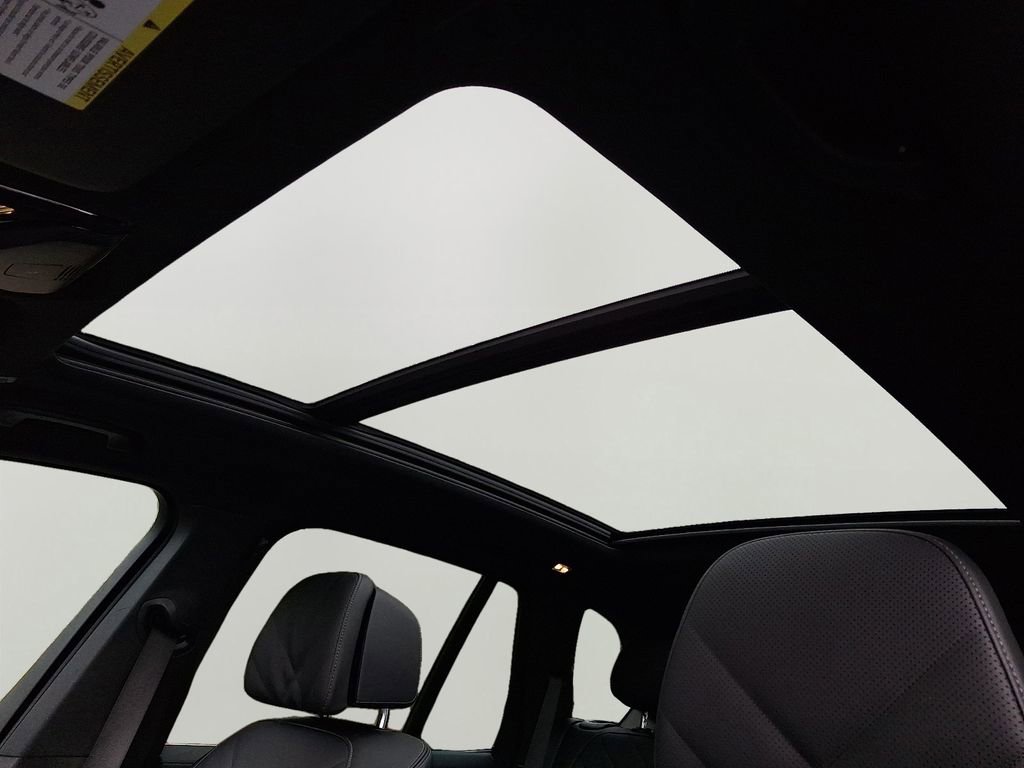 Used 2024 BMW X5 xDrive50e image 15