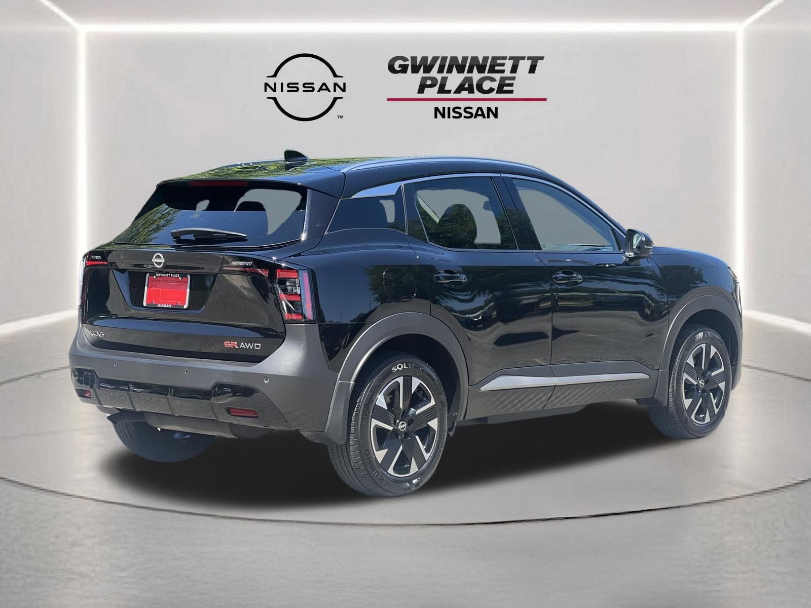 Used 2026 Nissan Kicks SR AWD/4WD image 23