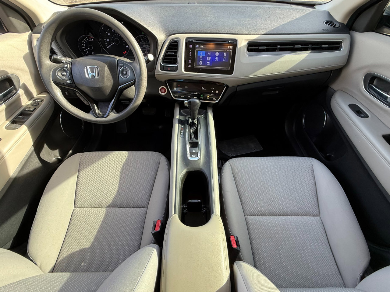 Used 2017 Honda HR-V EX image 8