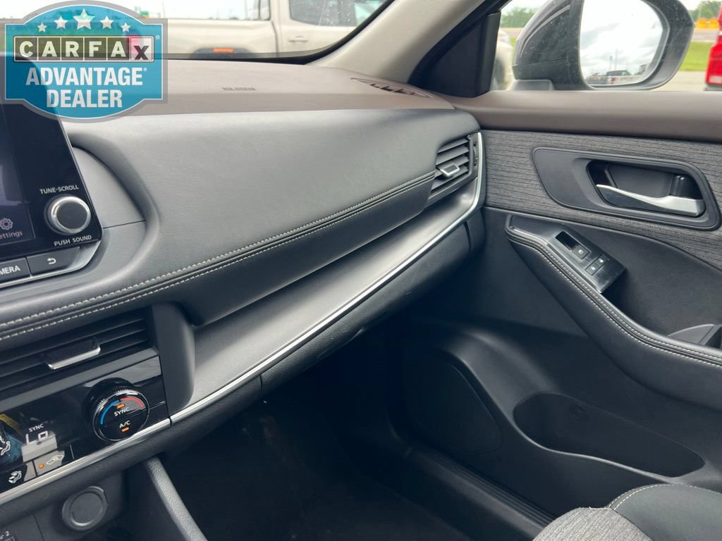 Used 2023 Nissan Rogue SV AWD/4WD image 16