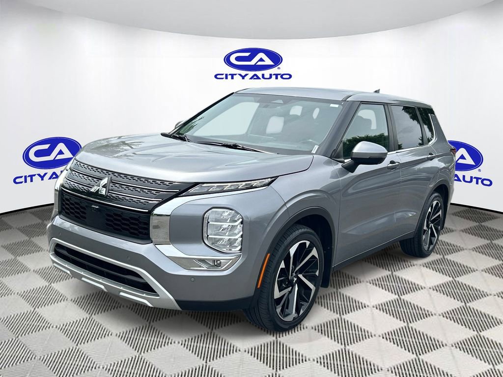Used 2022 Mitsubishi Outlander SE FWD image 9