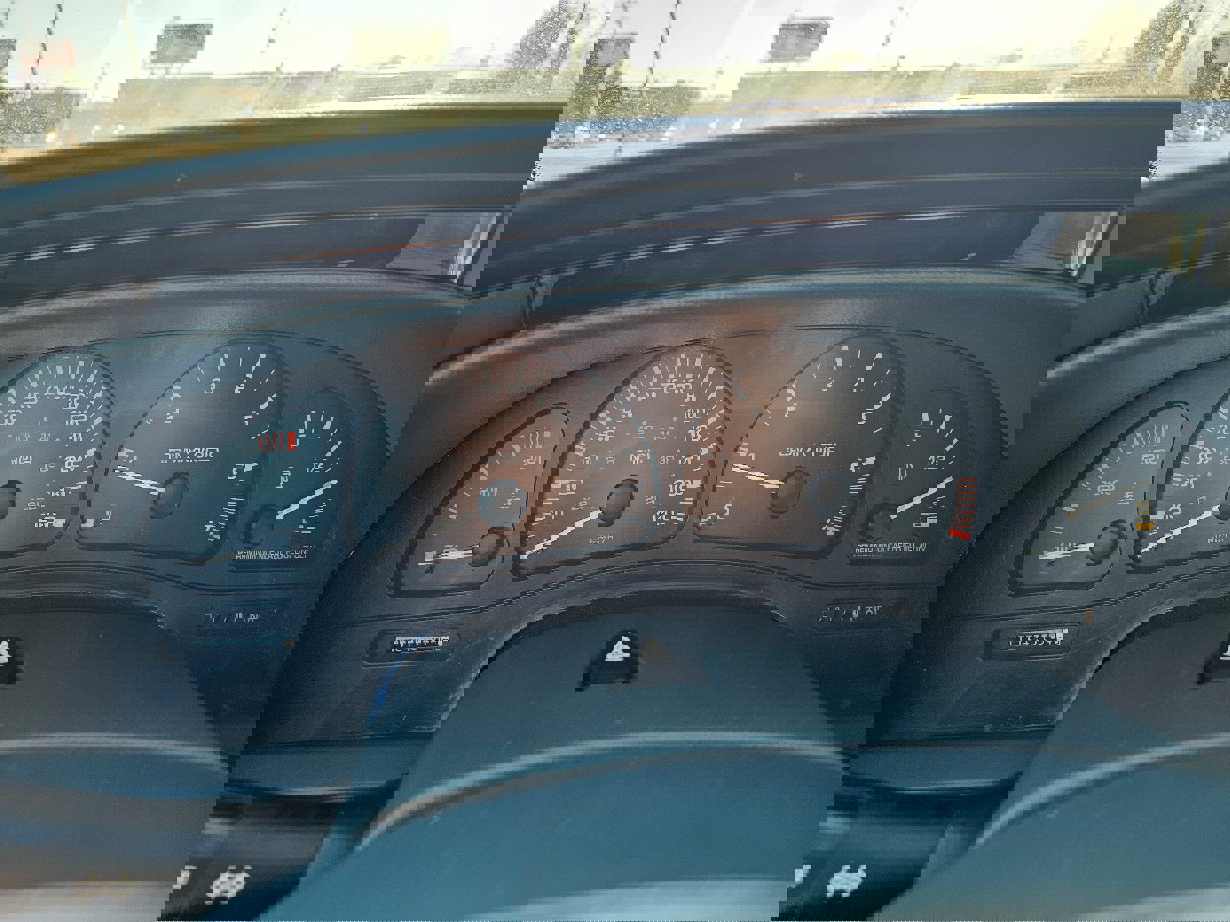 Used 1996 Oldsmobile Aurora image 12