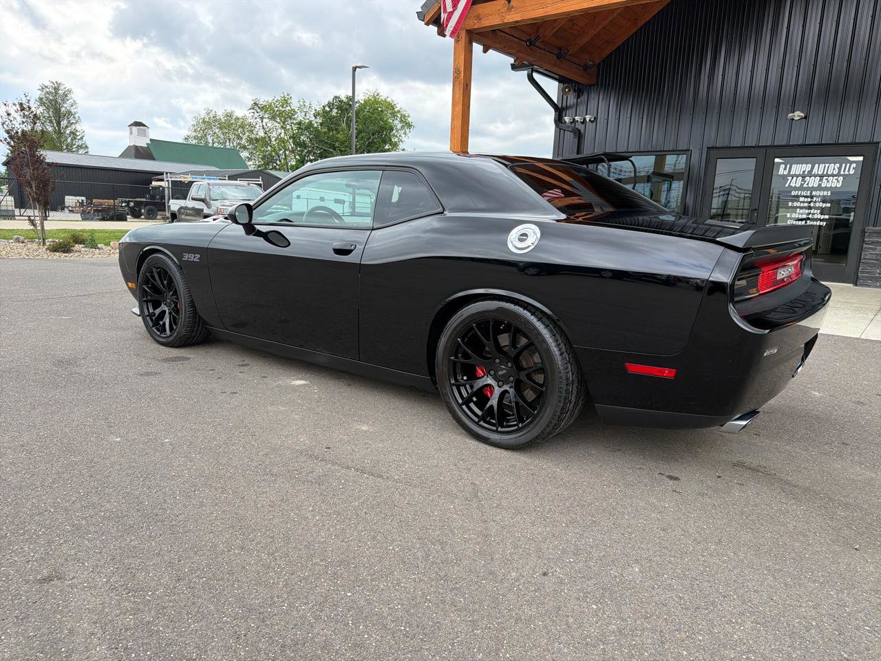 Used 2014 Dodge Challenger SRT8 Core RWD image 6