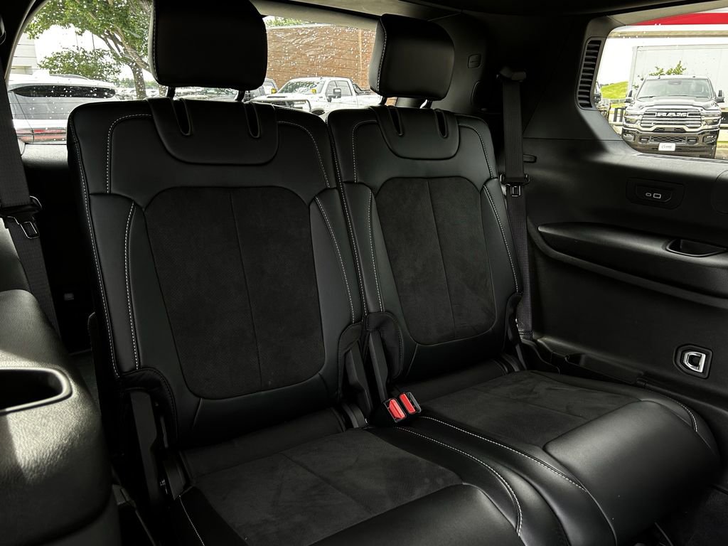 Used 2025 Jeep Grand Cherokee L Altitude RWD image 33