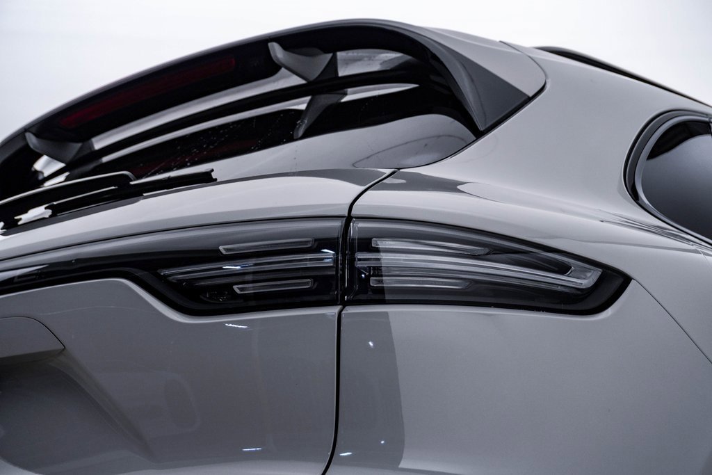 Certified 2023 Porsche Cayenne GTS image 13