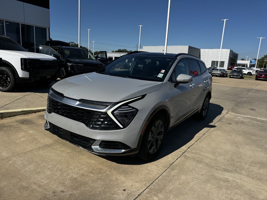 Certified 2024 Kia Sportage SX FWD image 3