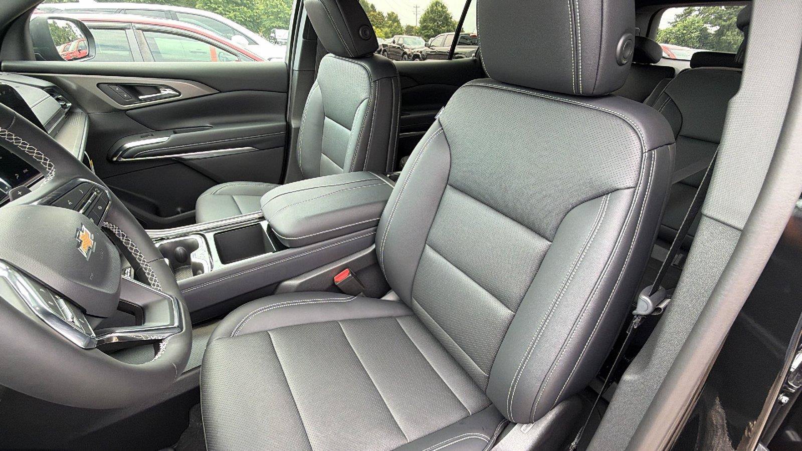 New 2026 Chevrolet Traverse LT FWD image 4