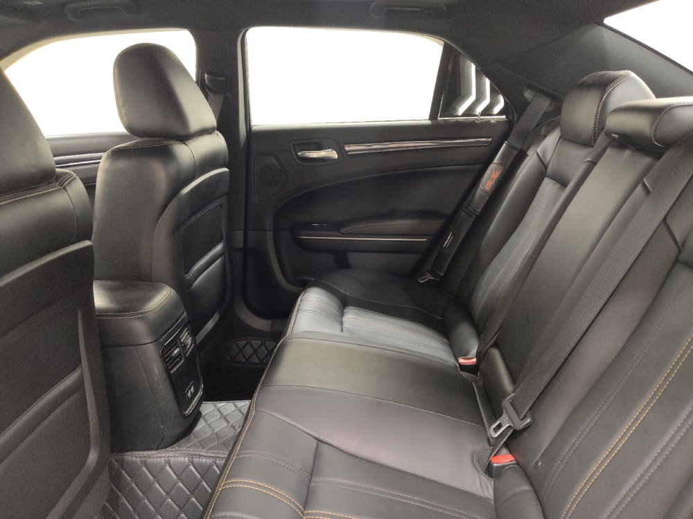 Used 2017 Chrysler 300 S w/ 300S Premium Group RWD image 18