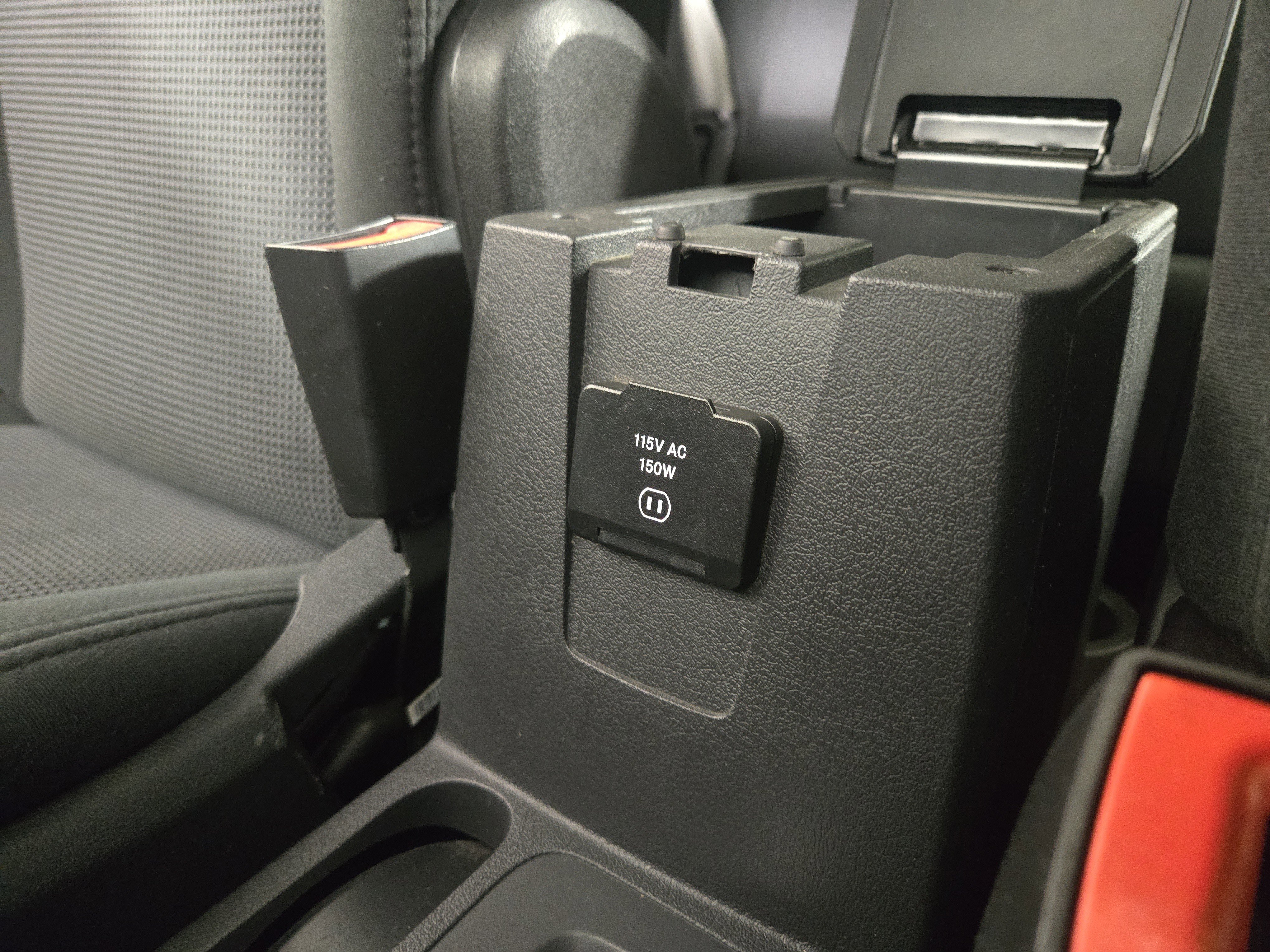 Used 2013 Jeep Patriot Latitude w/ Sun/Sound Group image 28