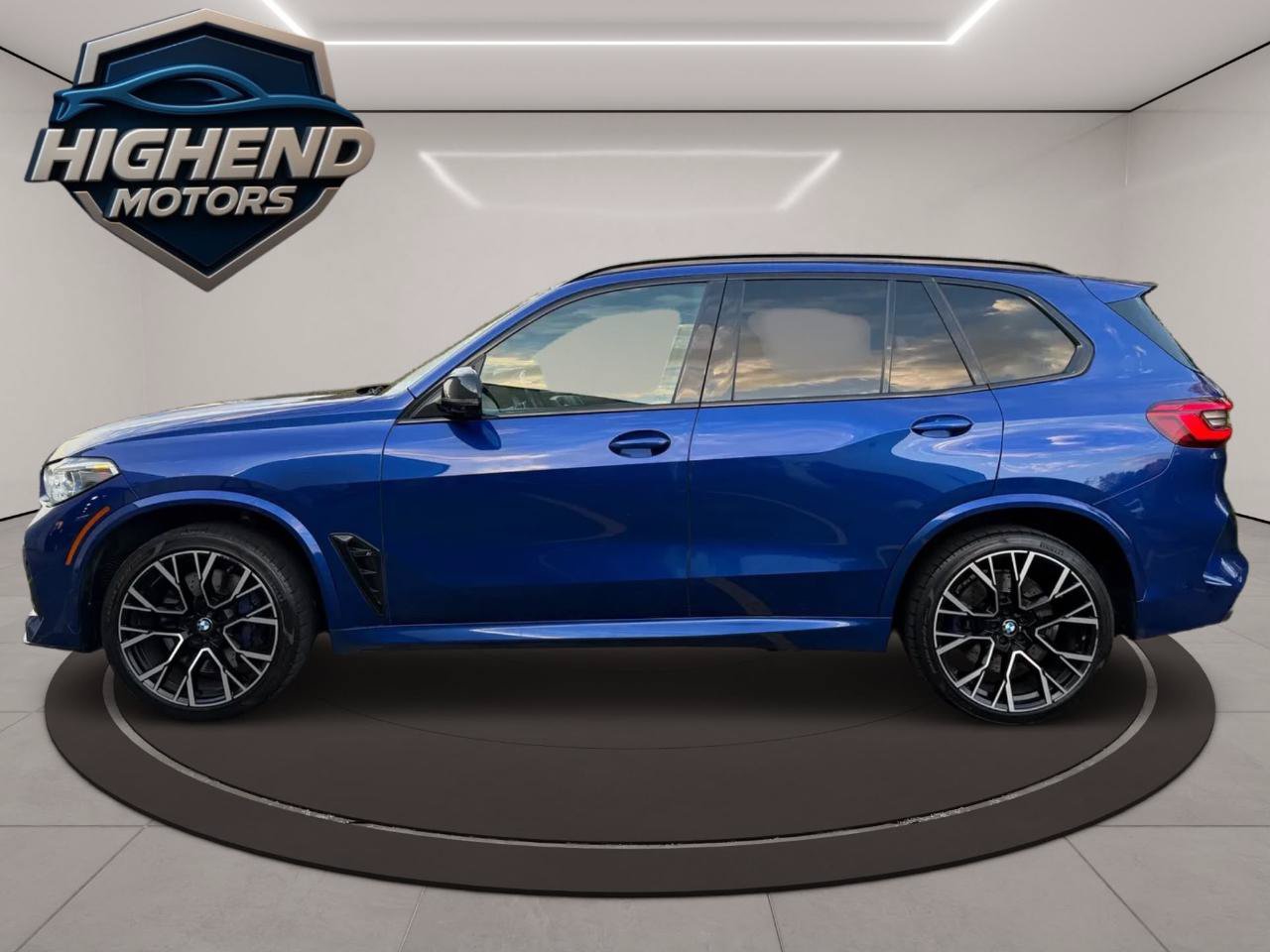 Used 2020 BMW X5 M Competition AWD/4WD image 3