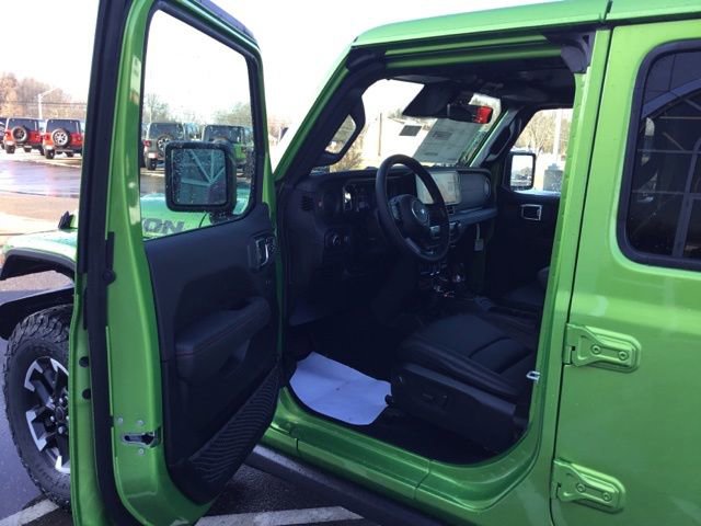 New 2026 Jeep Wrangler Unlimited Rubicon w/ Safety Group image 11