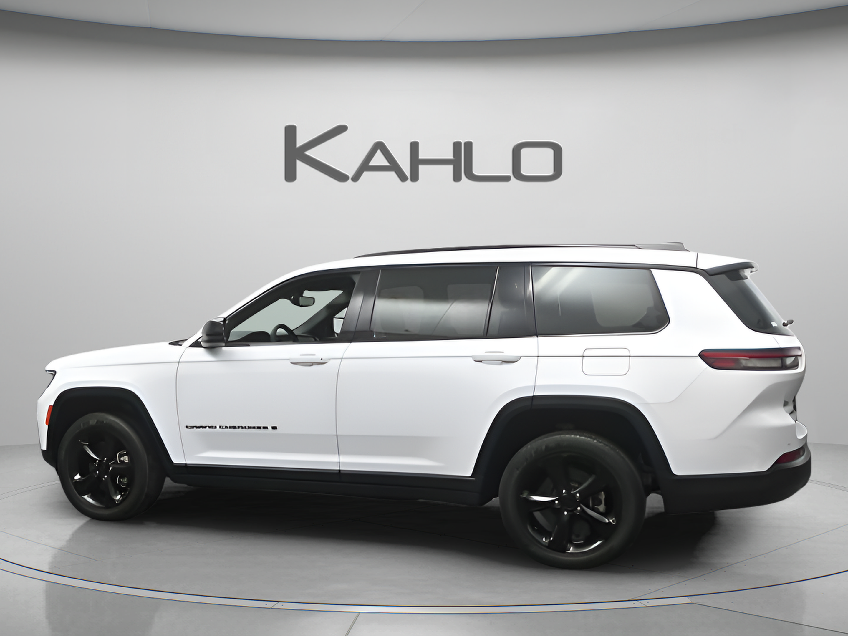 Used 2023 Jeep Grand Cherokee L Laredo AWD/4WD image 6