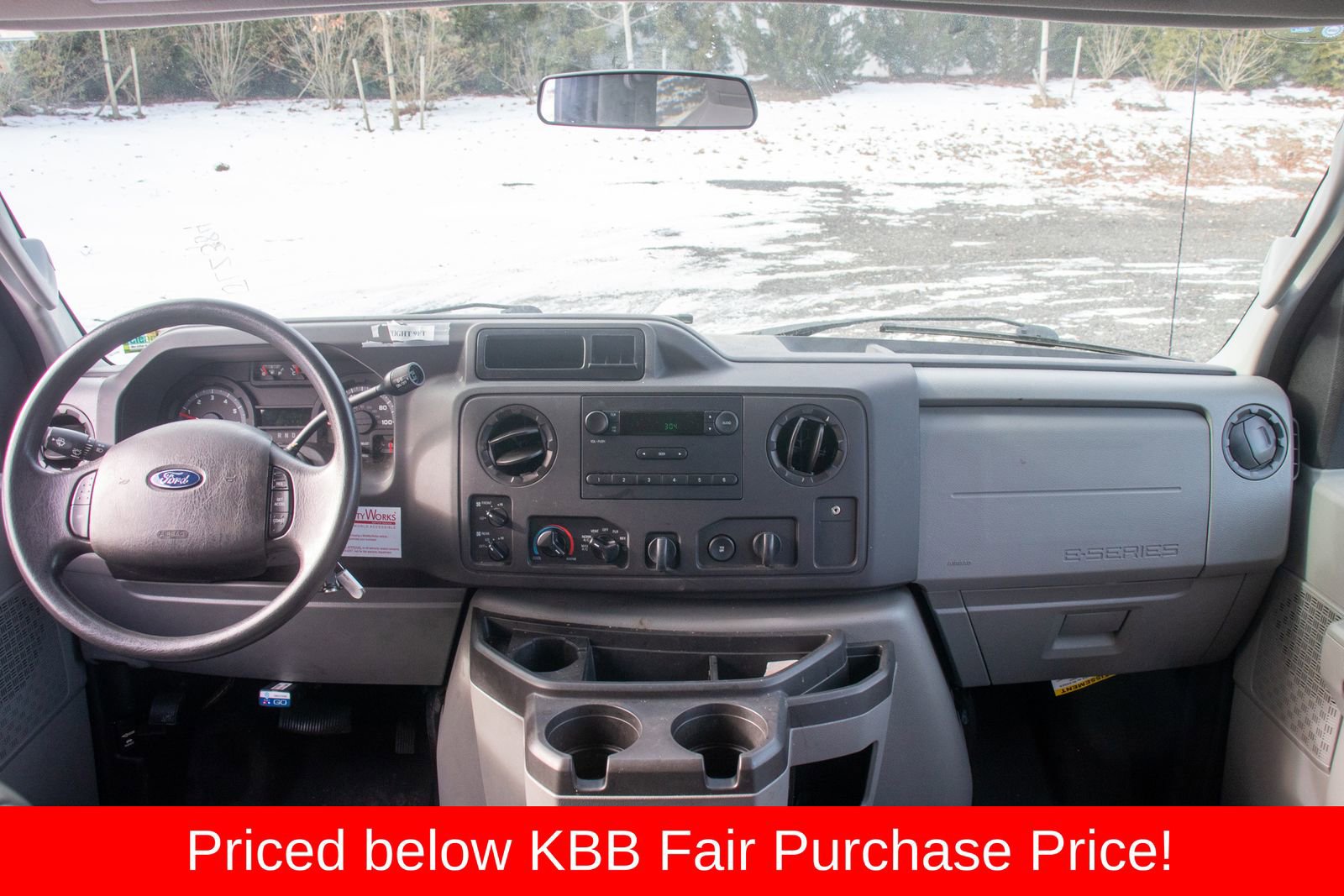 Used 2013 Ford E-350 and Econoline 350 XL w/ PWR Windows & Locks Group image 18