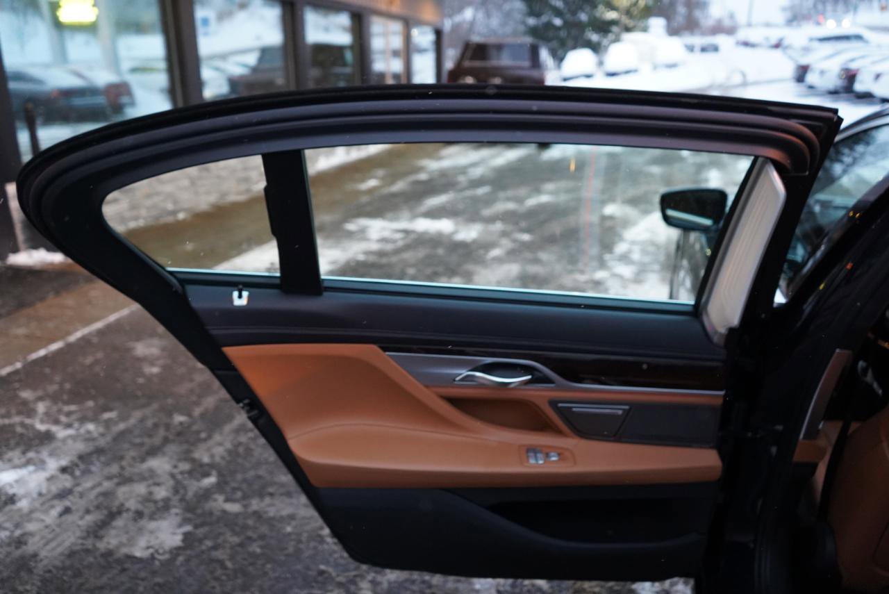 Used 2018 BMW 750i xDrive image 60