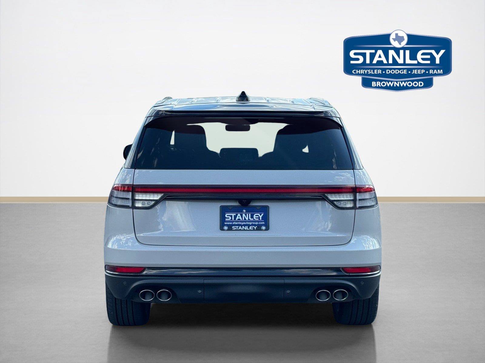 Used 2025 Lincoln Aviator Reserve w/ Equipment Group 201A AWD/4WD image 6
