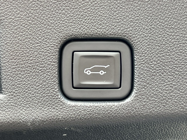 Used 2026 Chevrolet Traverse LT AWD/4WD image 41