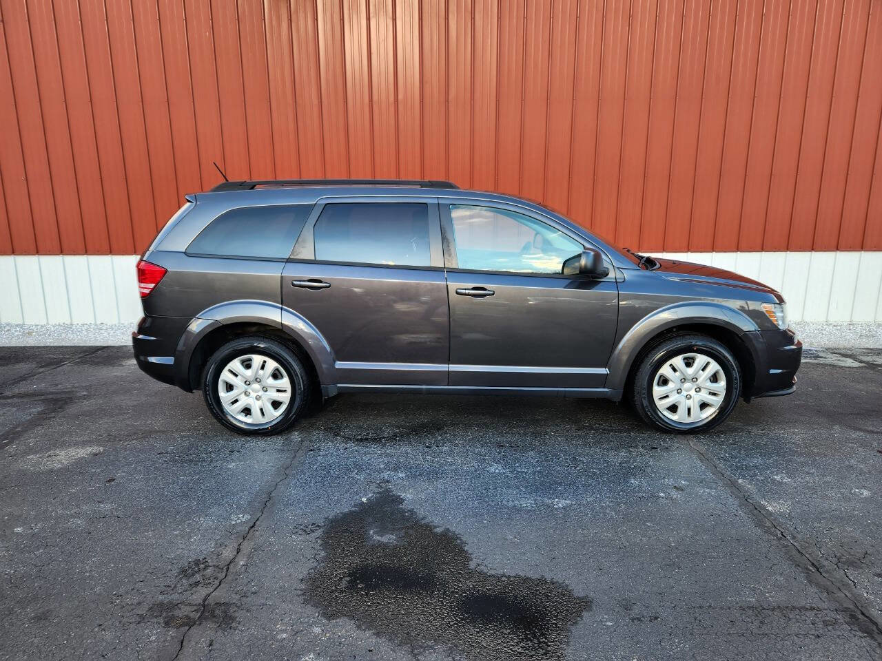 Used 2016 Dodge Journey SE w/ Flexible Seating Group image 9