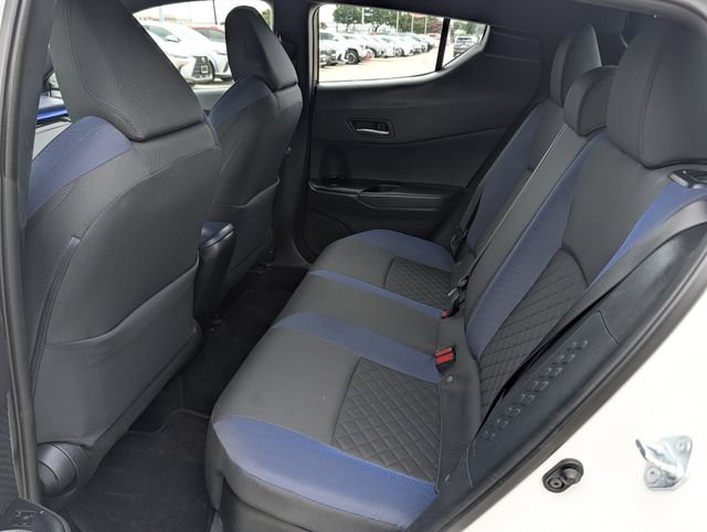 Used 2021 Toyota C-HR XLE FWD image 26